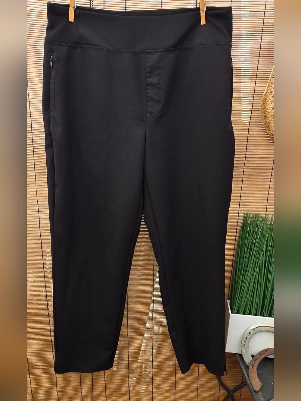 Kirkland Signature Women’s Black Stretch Pull On Pants Size Medium